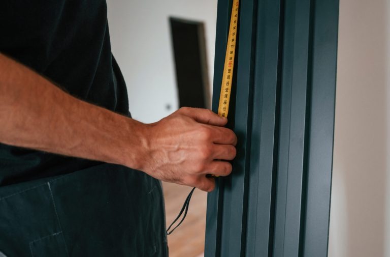 imgi_7_taking-measurements-plumber-worker-installing-hea-2025-03-18-19-48-20-utc-scaled-r94qbn3gav50c4ijhfirvmannrxpcy7r9ybwbxlghm Jäger 18